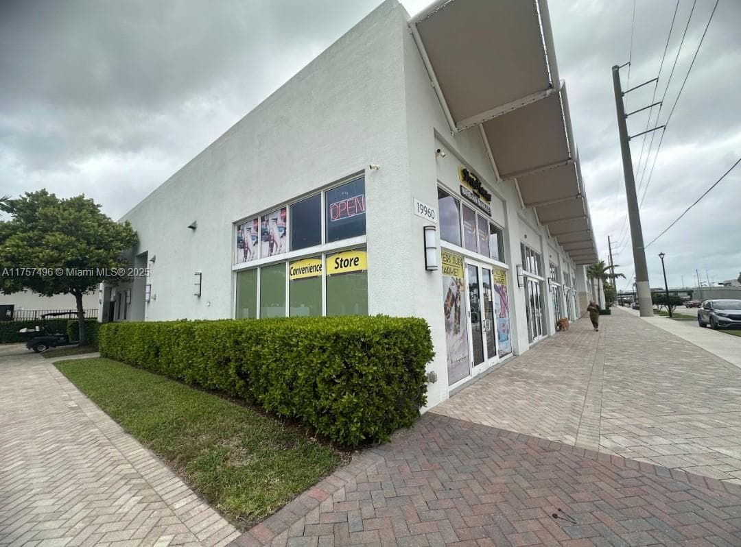 Profitable Convenience Store with Consistent Foot Traffic