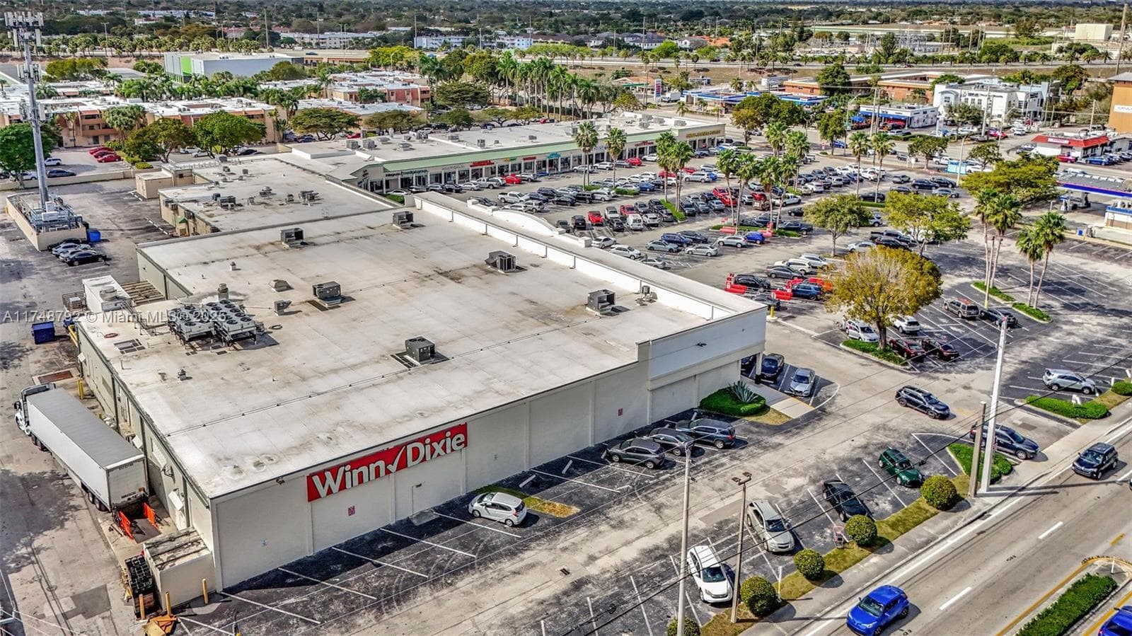 Established Dry Cleaner with Turnkey Operations