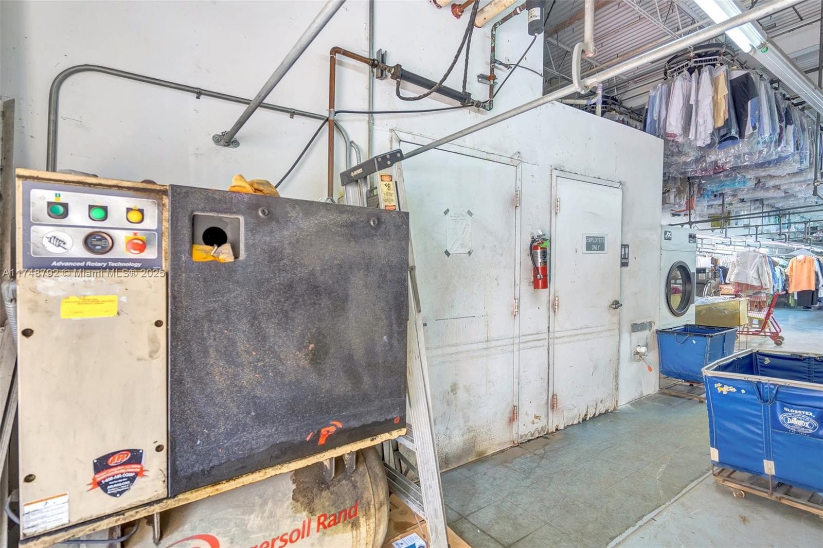 Established Dry Cleaner with Turnkey Operations