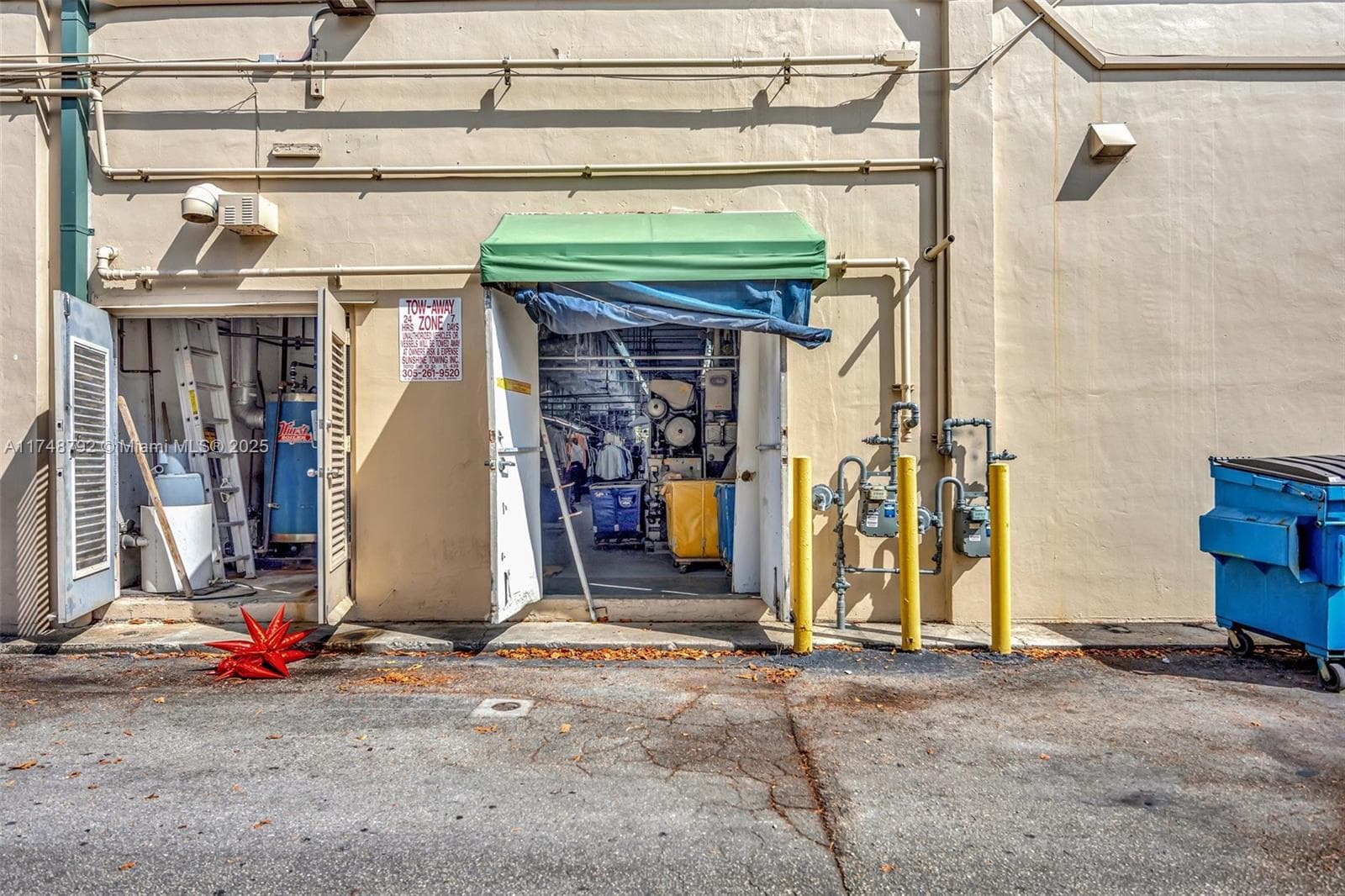 Established Dry Cleaner with Turnkey Operations