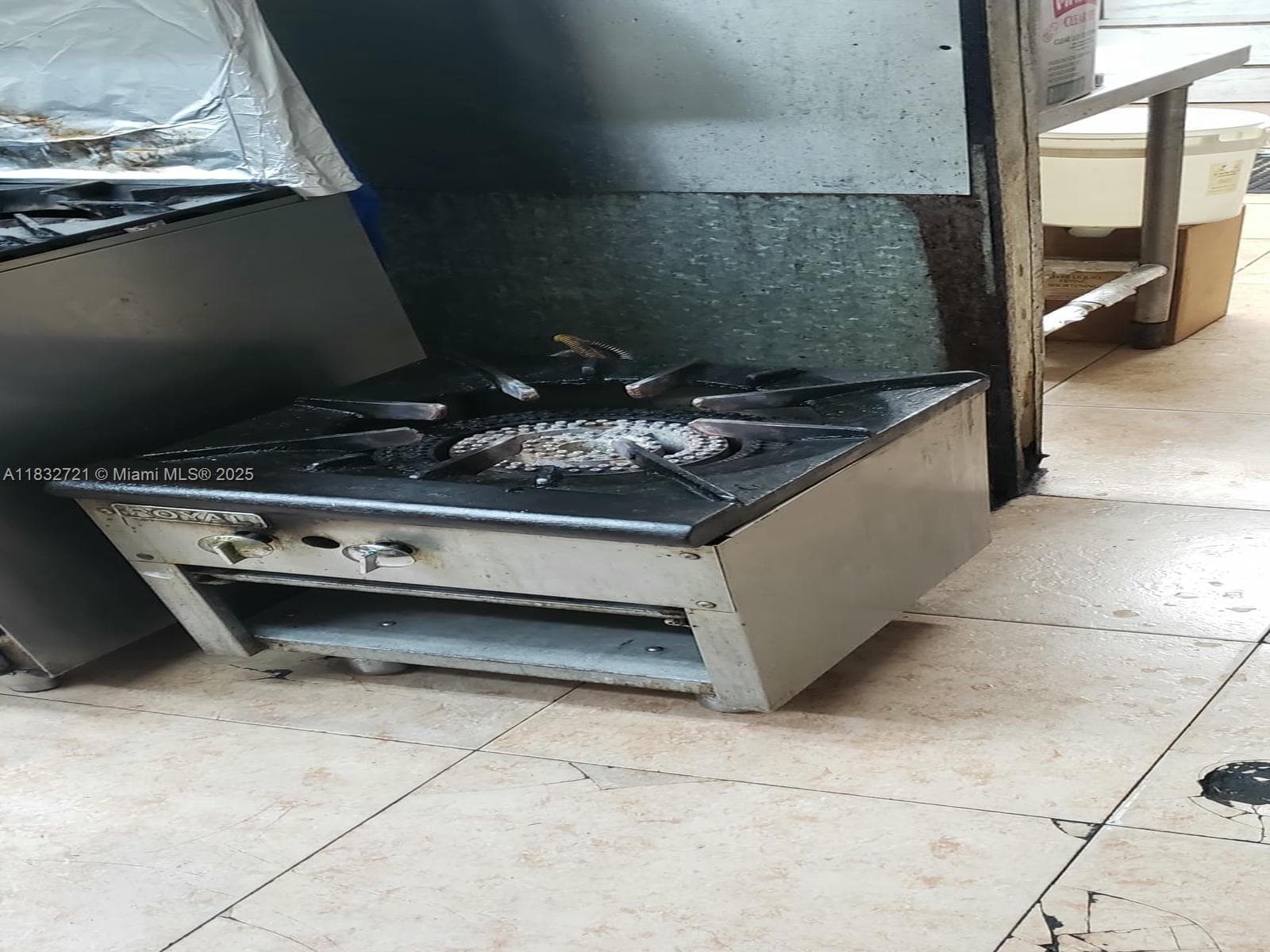 Established Latin Restaurant with Strong Local Following