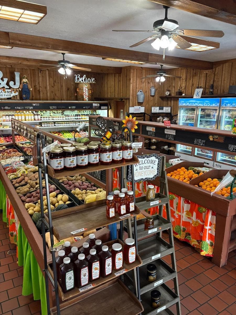 Established Specialty Food Store with Turnkey Operations