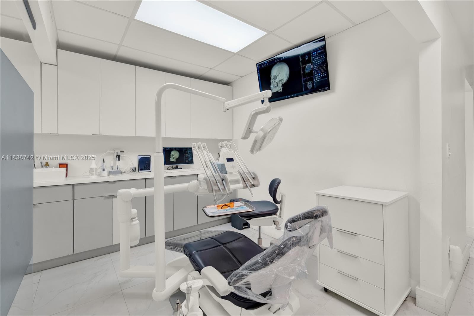 Established Dental Practice with a Large Patient Base