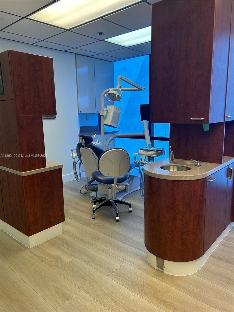 Turnkey Dental Practice with Advanced Equipment