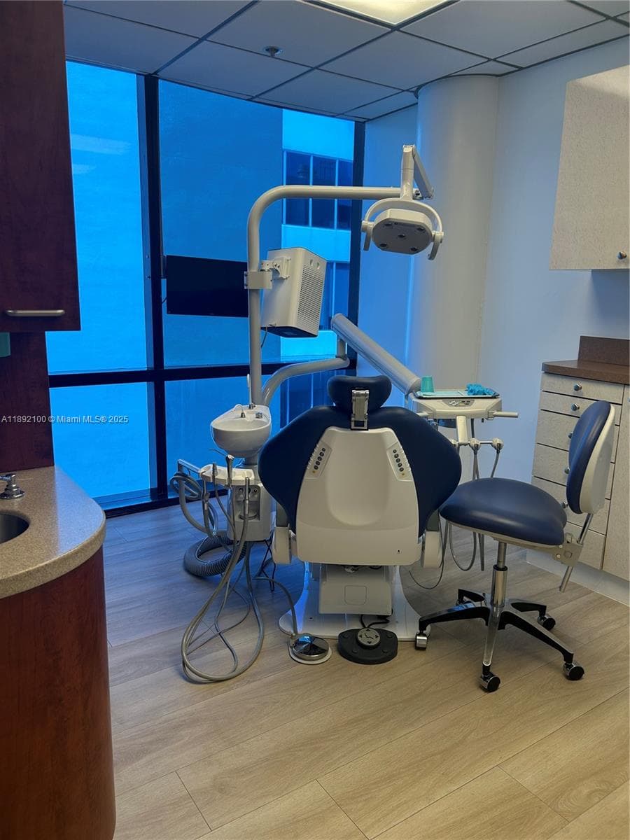 Turnkey Dental Practice with Advanced Equipment