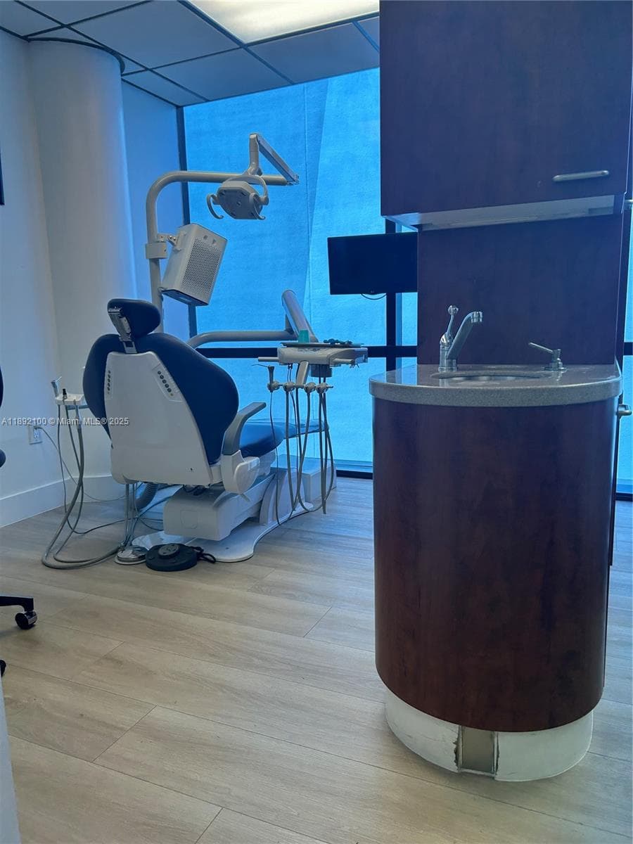 Turnkey Dental Practice with Advanced Equipment