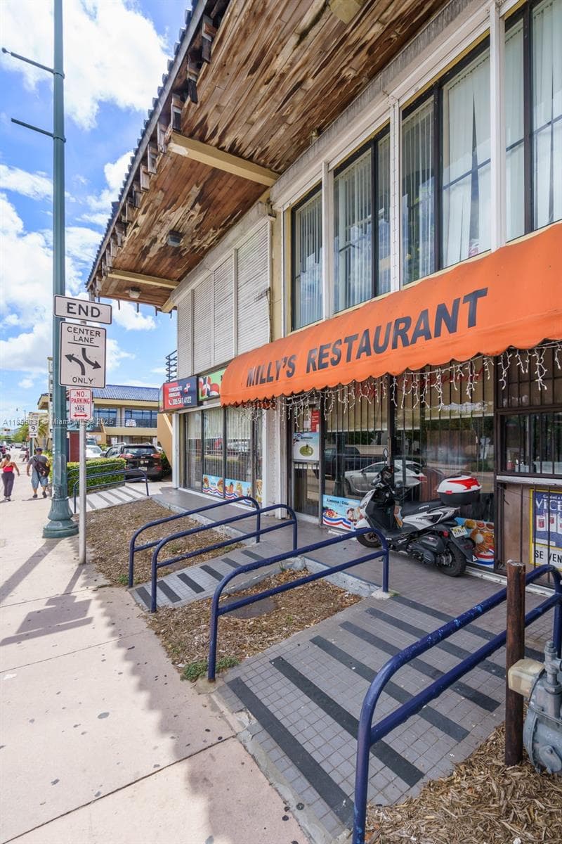 Established Dominican Restaurant with Strong Community Ties