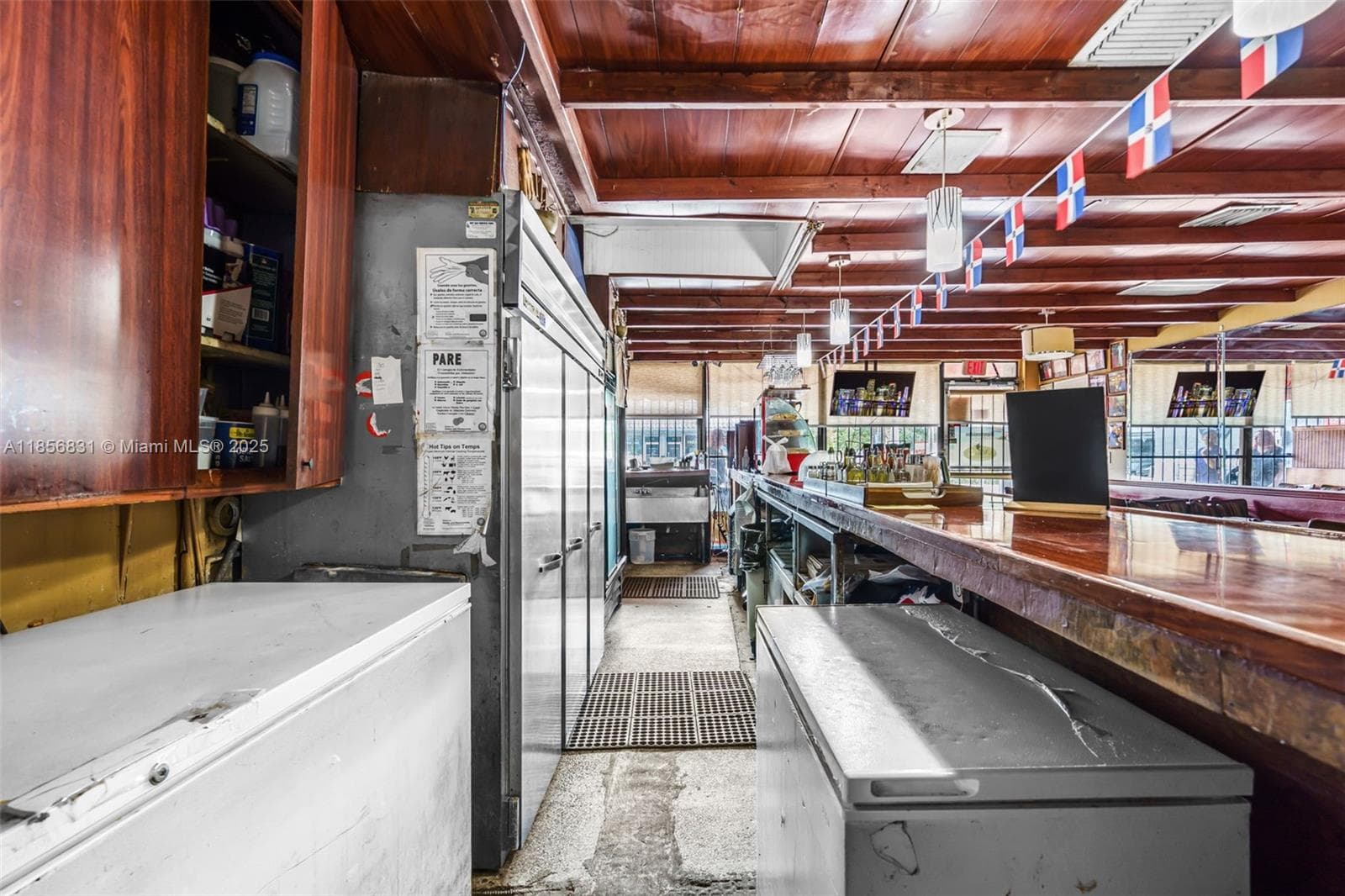 Established Dominican Restaurant with Strong Community Ties