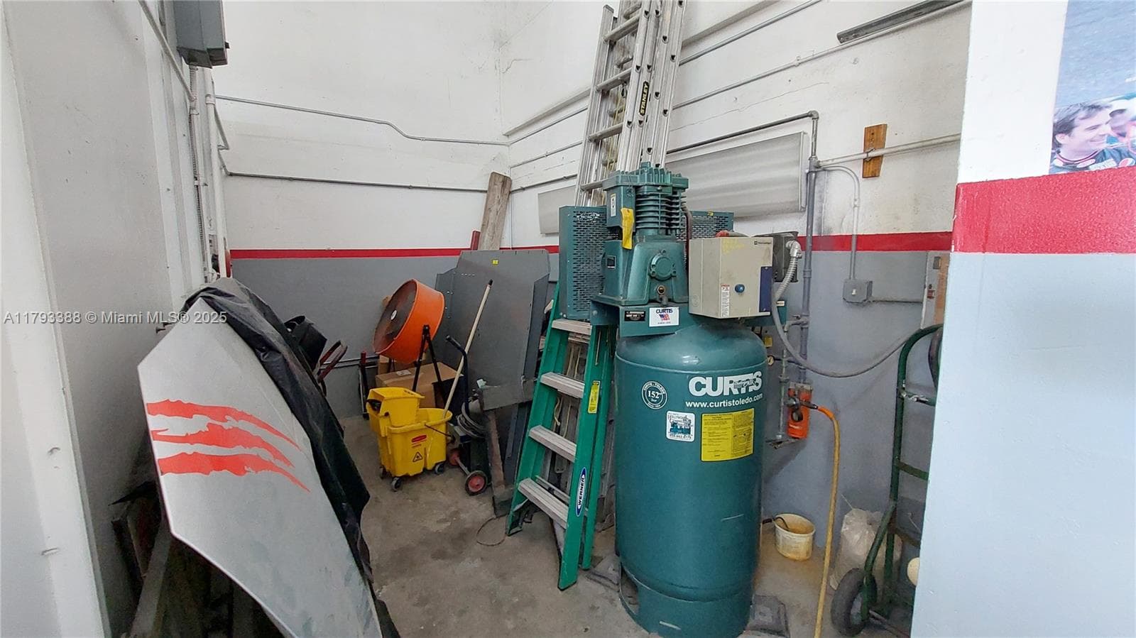 Established Auto Body Shop with Prime Corner Location