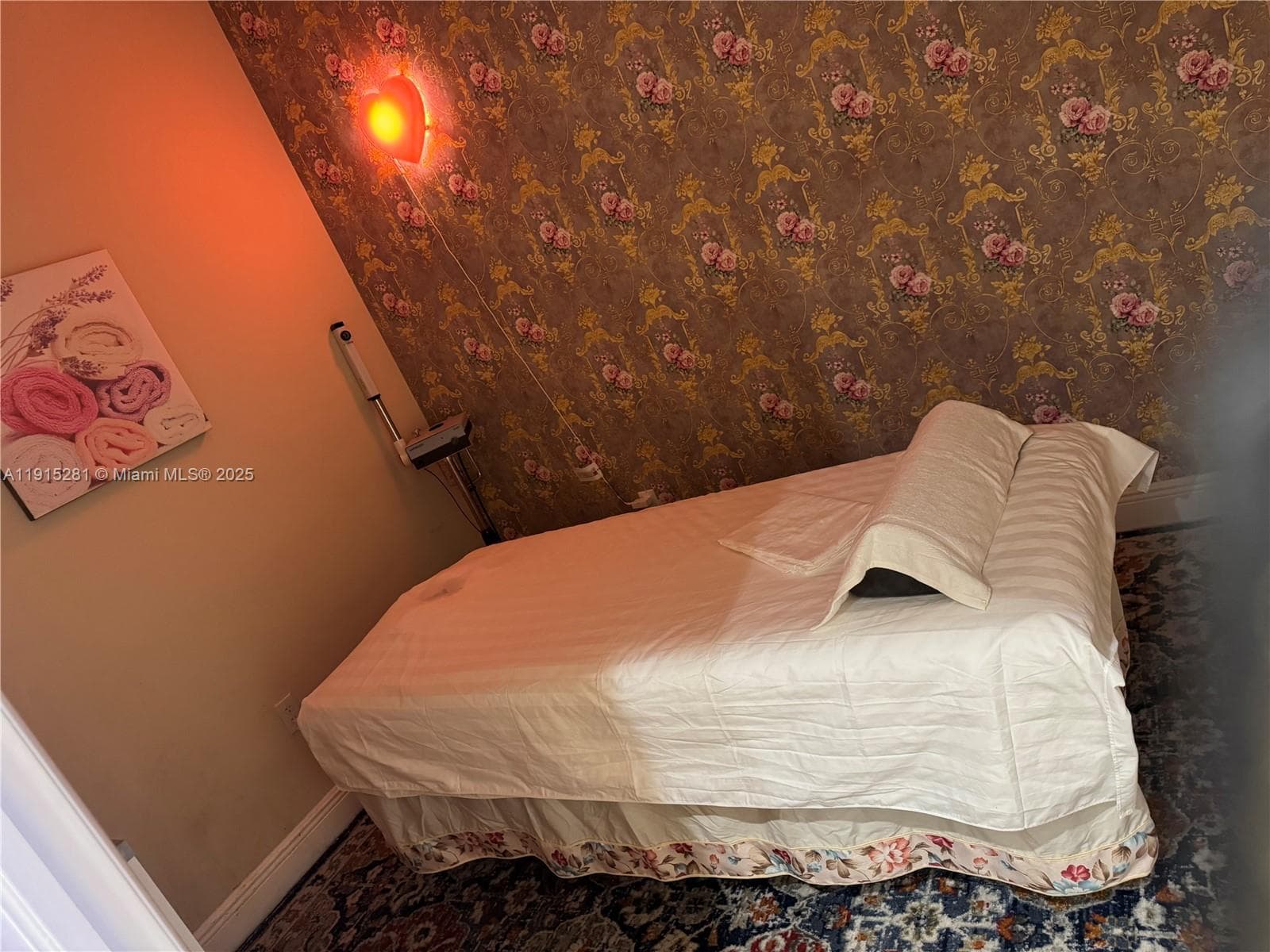 Thriving Nail Salon with Loyal Clientele