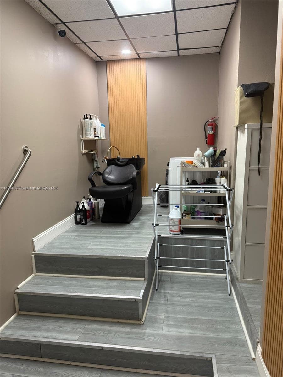 Thriving Beauty Salon with Strong Customer Base