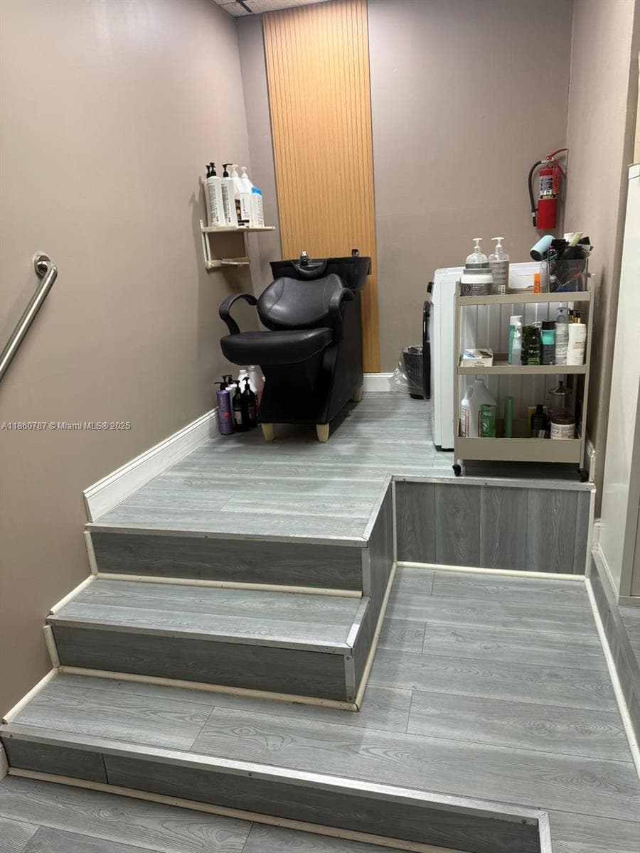 Thriving Beauty Salon with Strong Customer Base