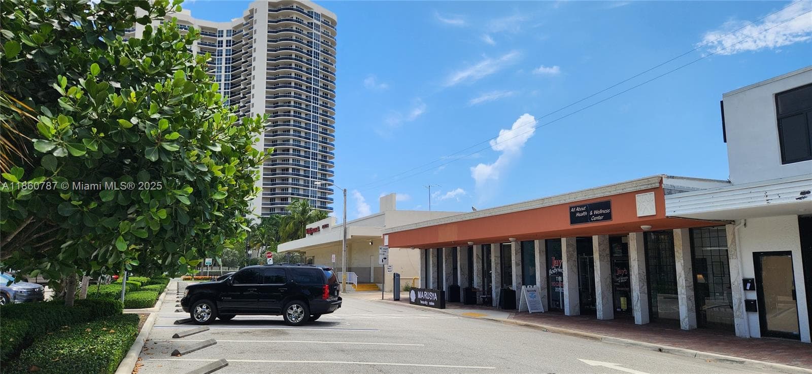 Thriving Beauty Salon with Strong Customer Base