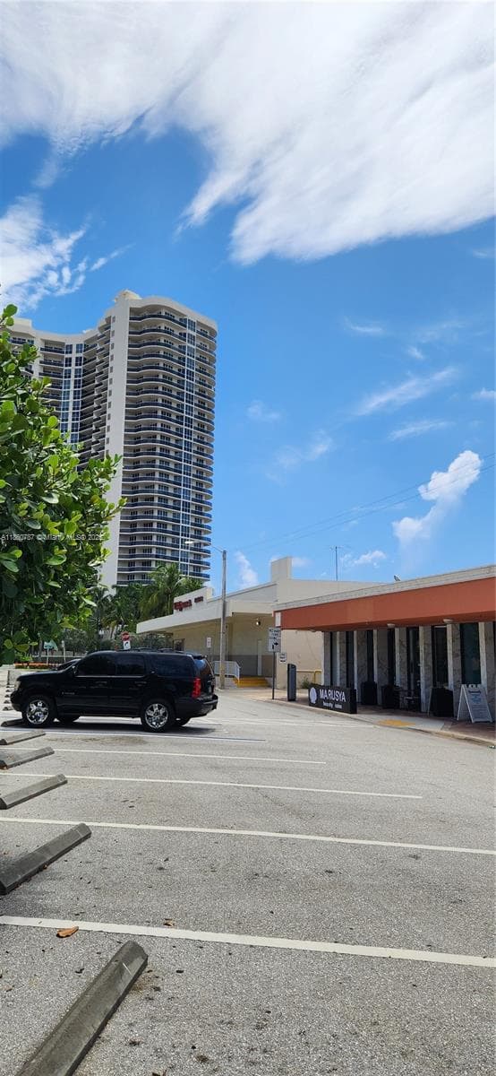 Thriving Beauty Salon with Strong Customer Base