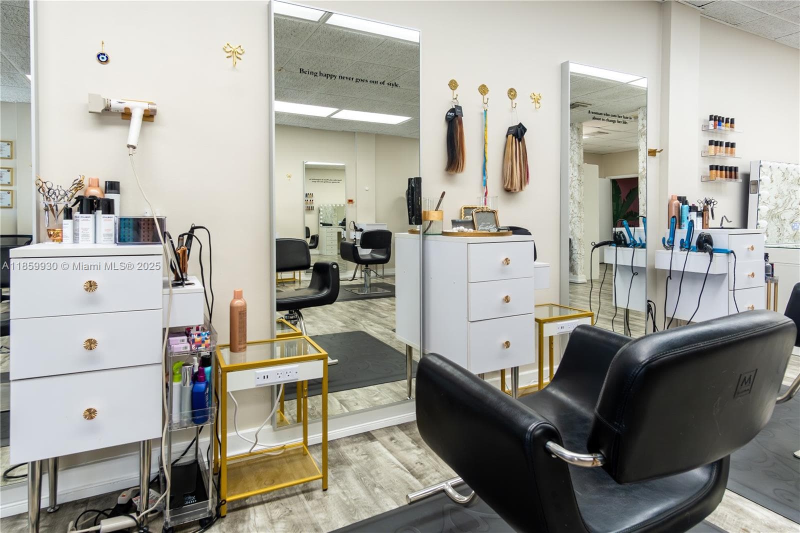 Boutique Beauty Salon with Room for Growth