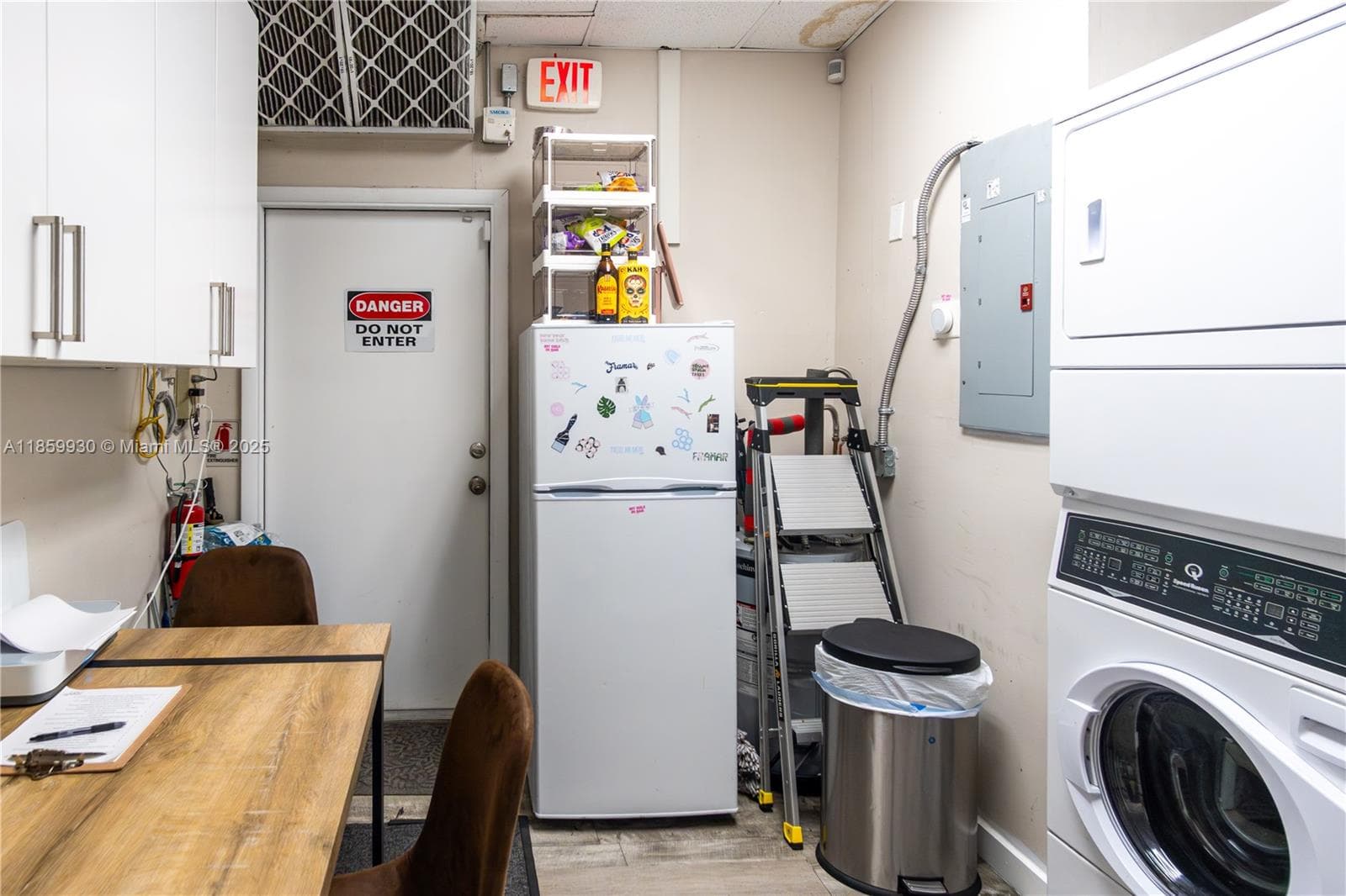 Boutique Beauty Salon with Room for Growth