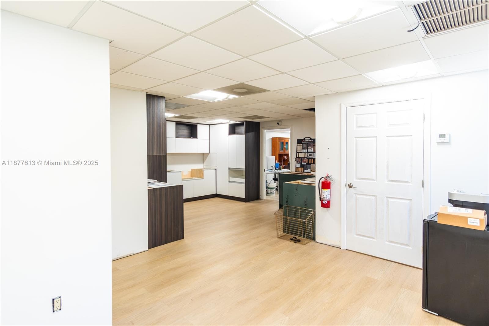 Profitable Furniture Manufacturer with Turnkey Operations