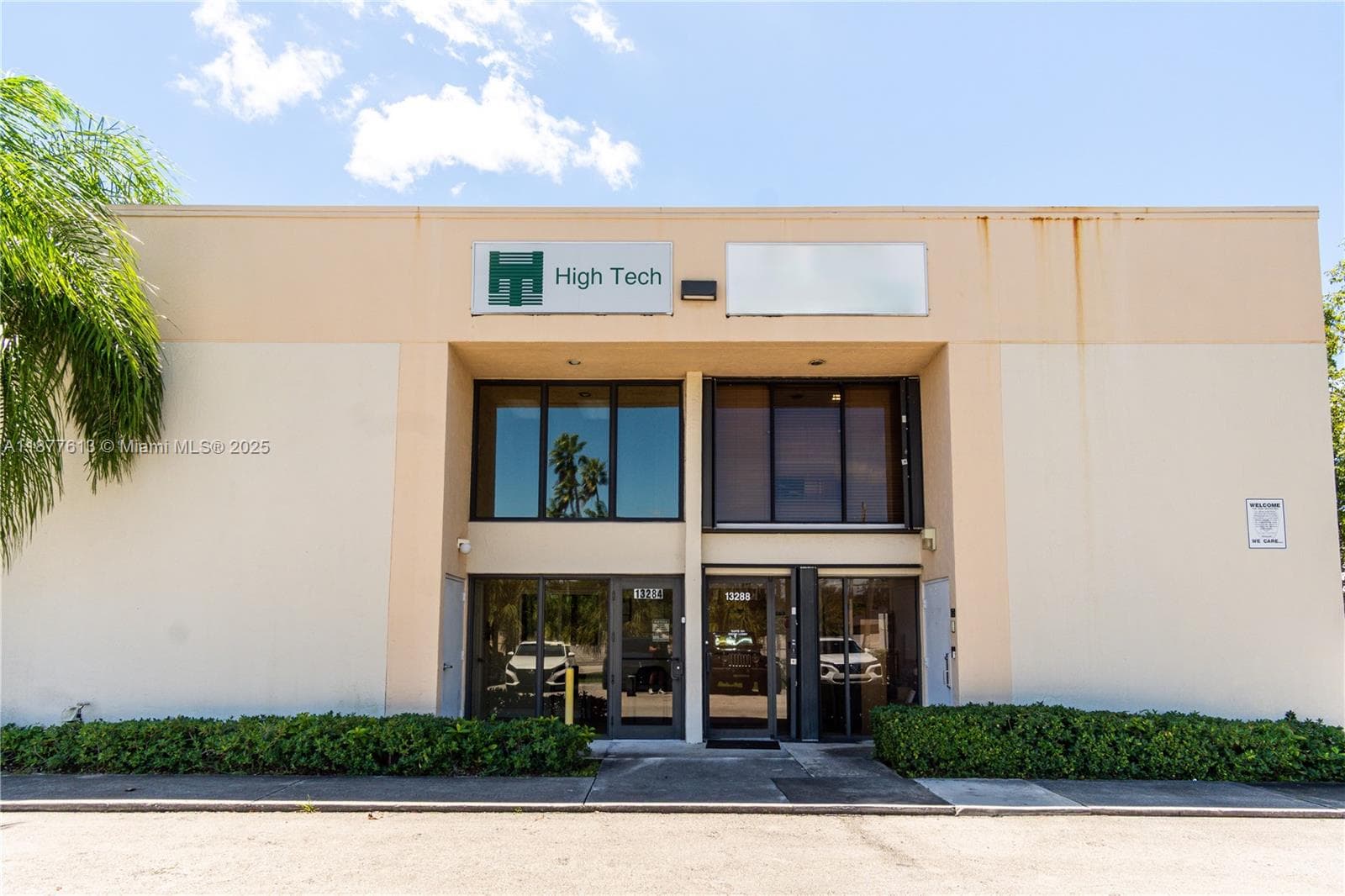 Profitable Furniture Manufacturer with Turnkey Operations