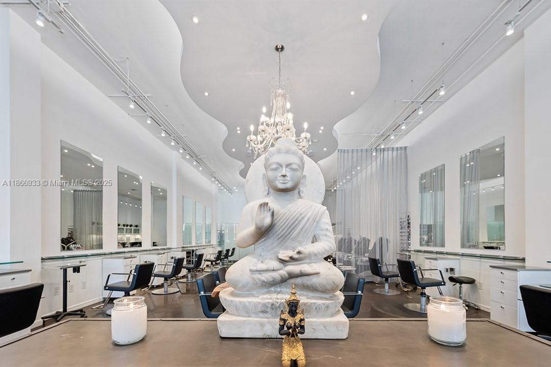 Premier Luxury Hair Salon with Loyal Clientele