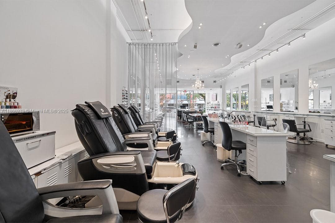 Premier Luxury Hair Salon with Loyal Clientele