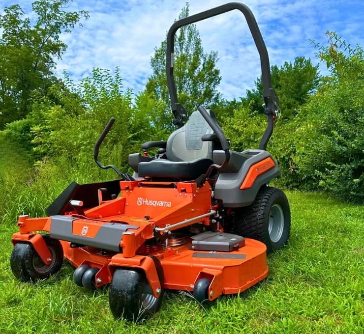 Leading E commerce Retailer with Proprietary Technology