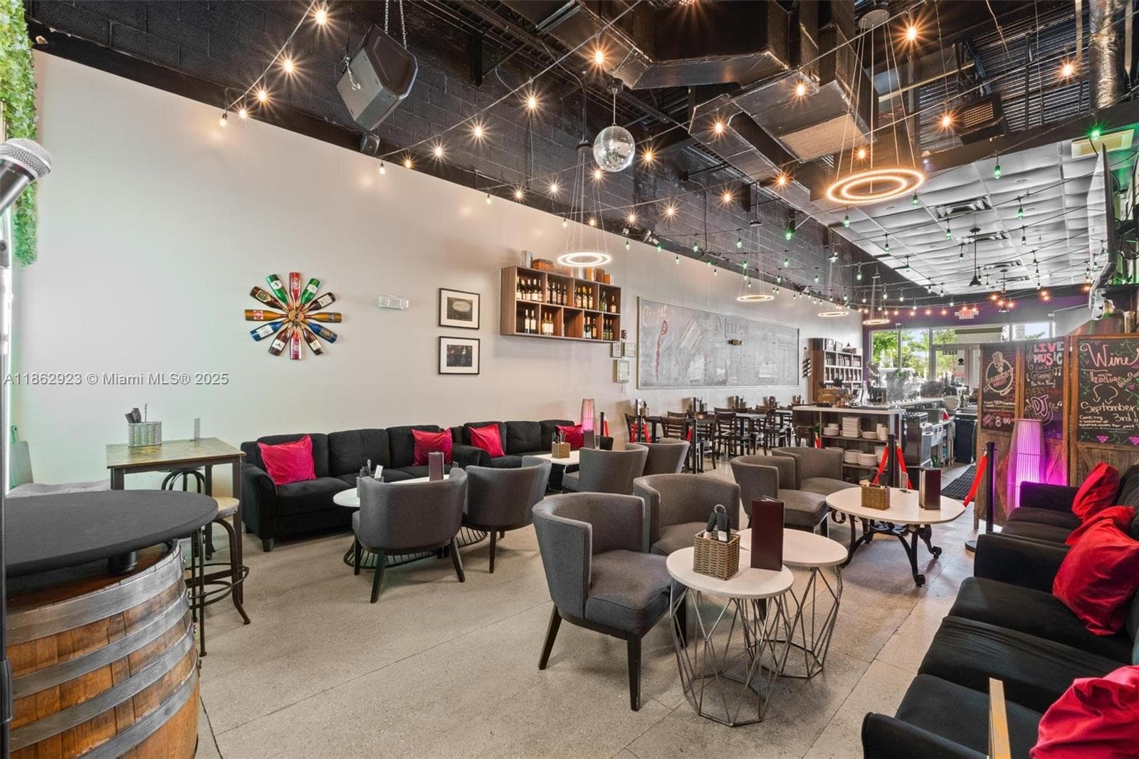 Turnkey Tapas Bar with Prime Location