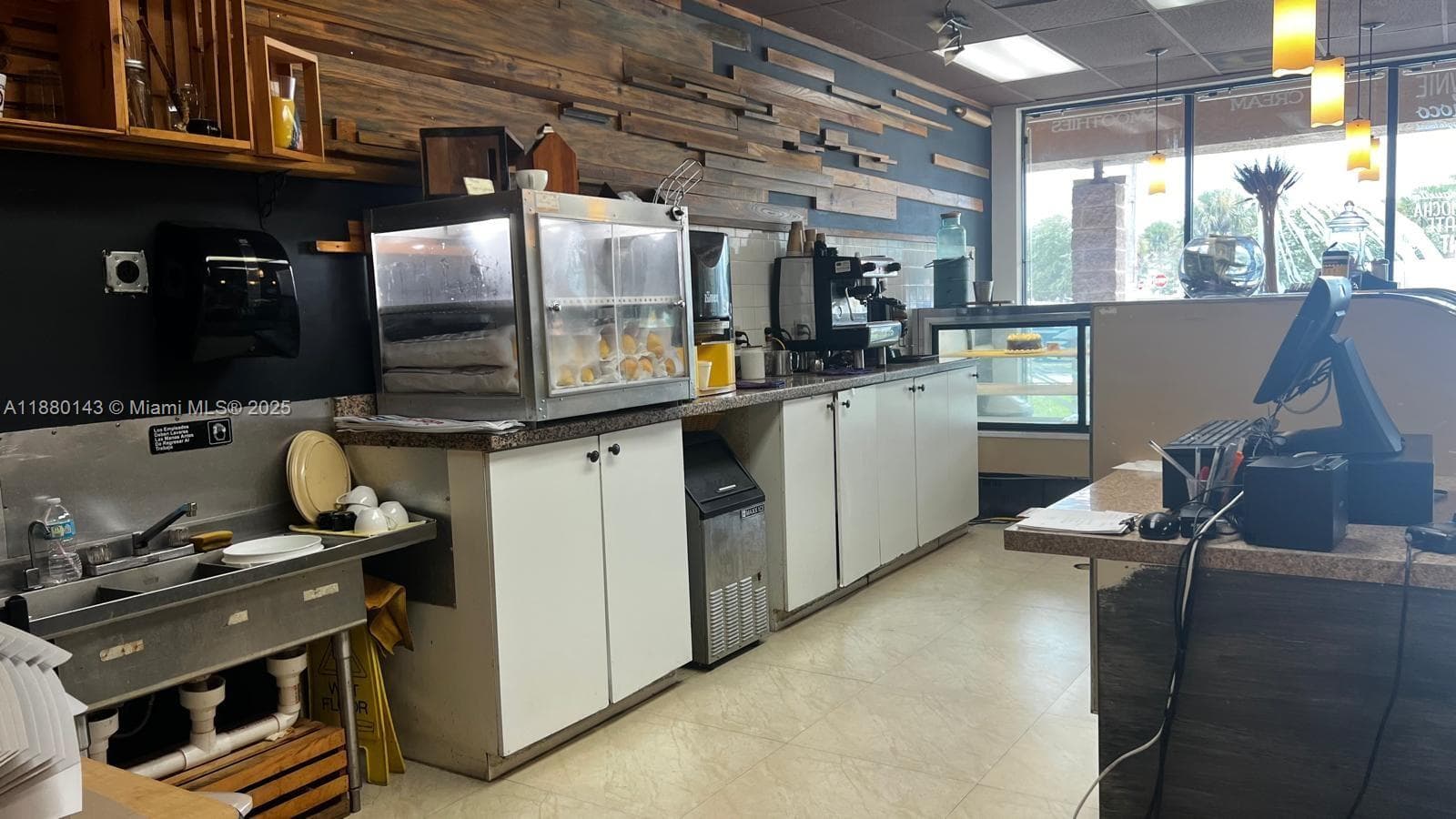 Profitable Bakery with Patented Yolk Baked Cakes