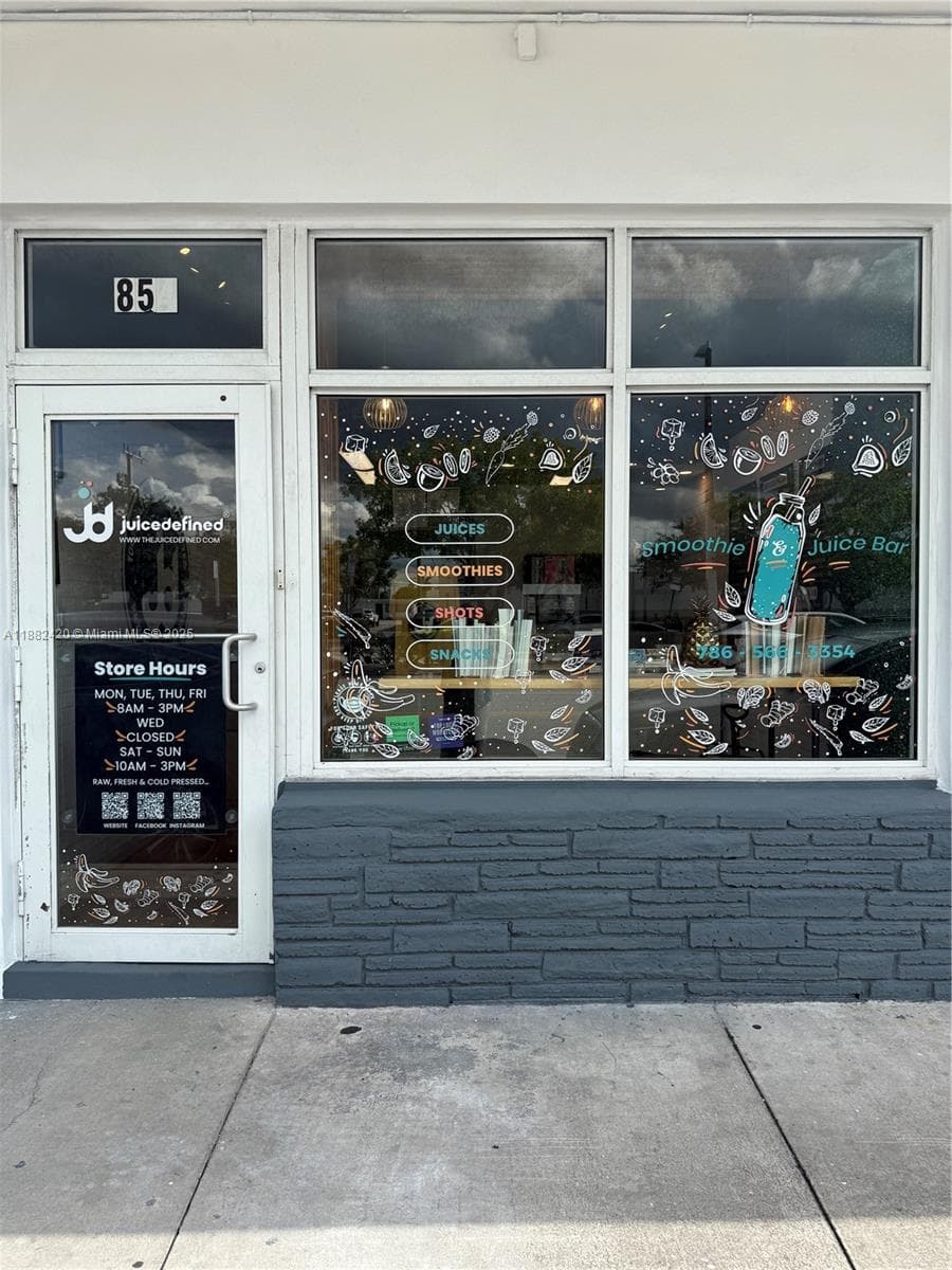 Thriving Juice Bar with Turnkey Operations