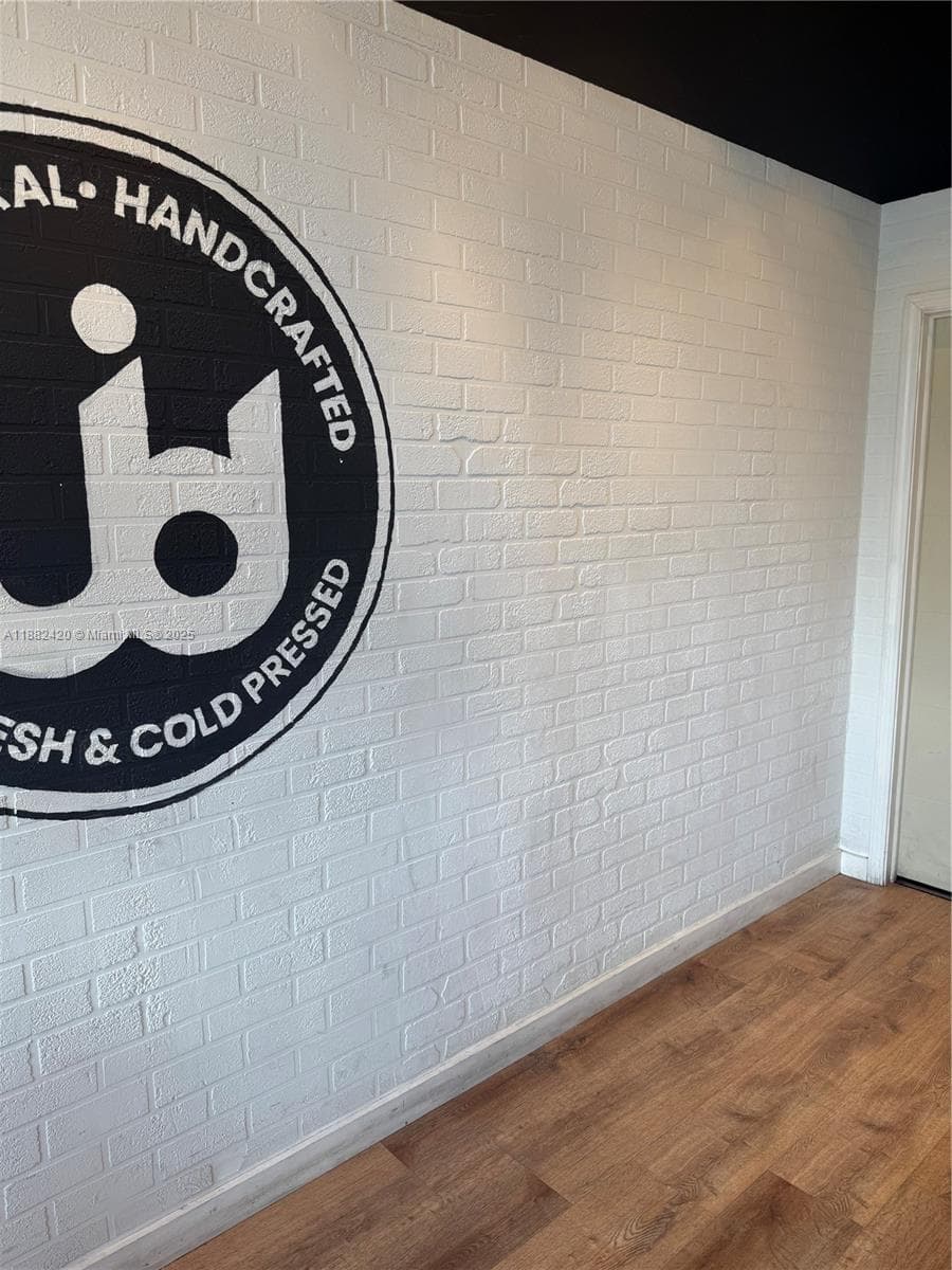 Thriving Juice Bar with Turnkey Operations