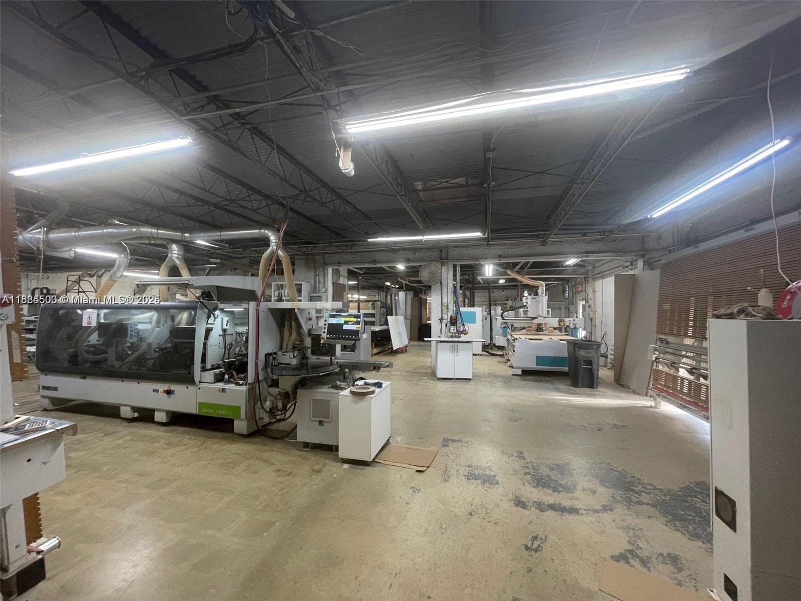 Premier Custom Cabinetry Manufacturer with Strong Reputation