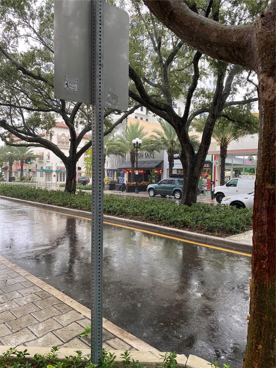 Profitable Smoke Shop with Significant Growth Potential