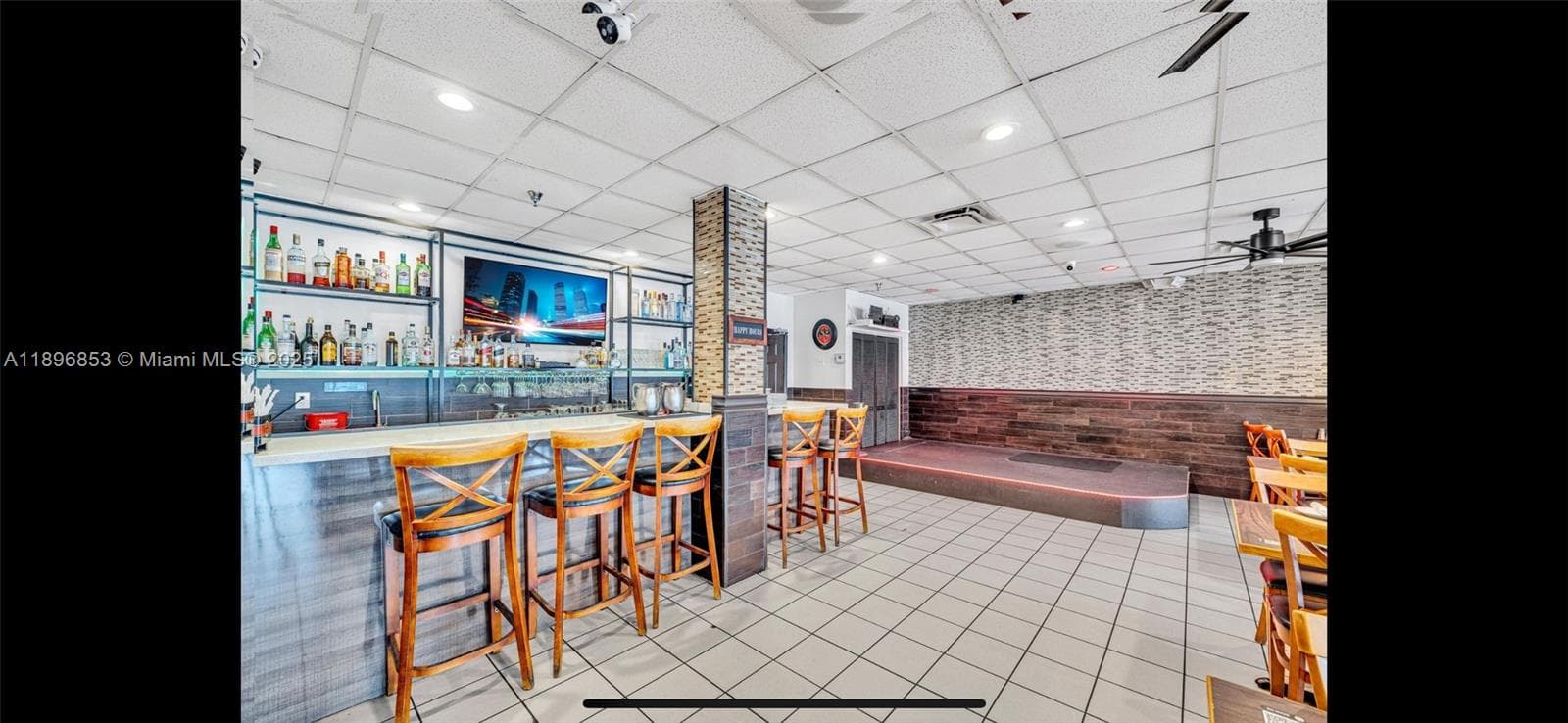 Established Latin Restaurant with Strong Cash Flow