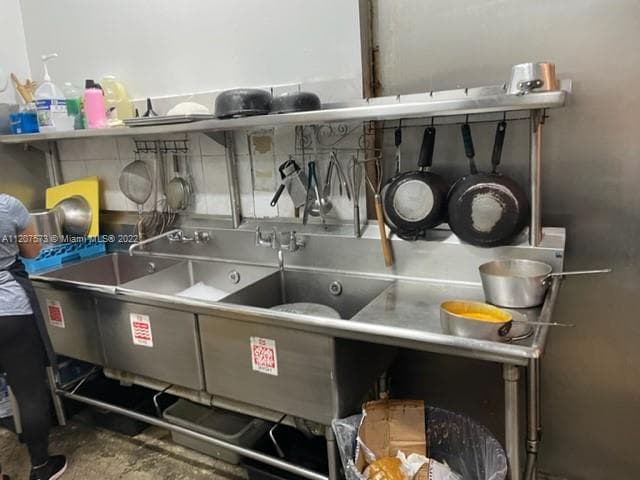 Established Doral Restaurant with Loyal Customer Base